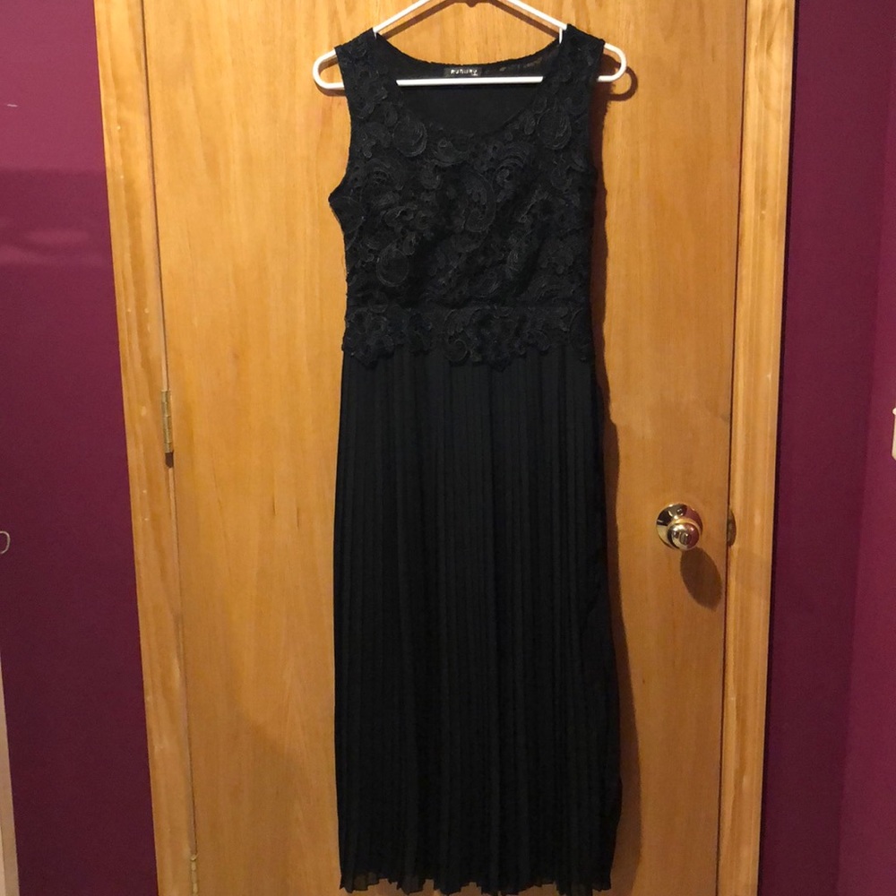 Black lace and pleated maxi dress